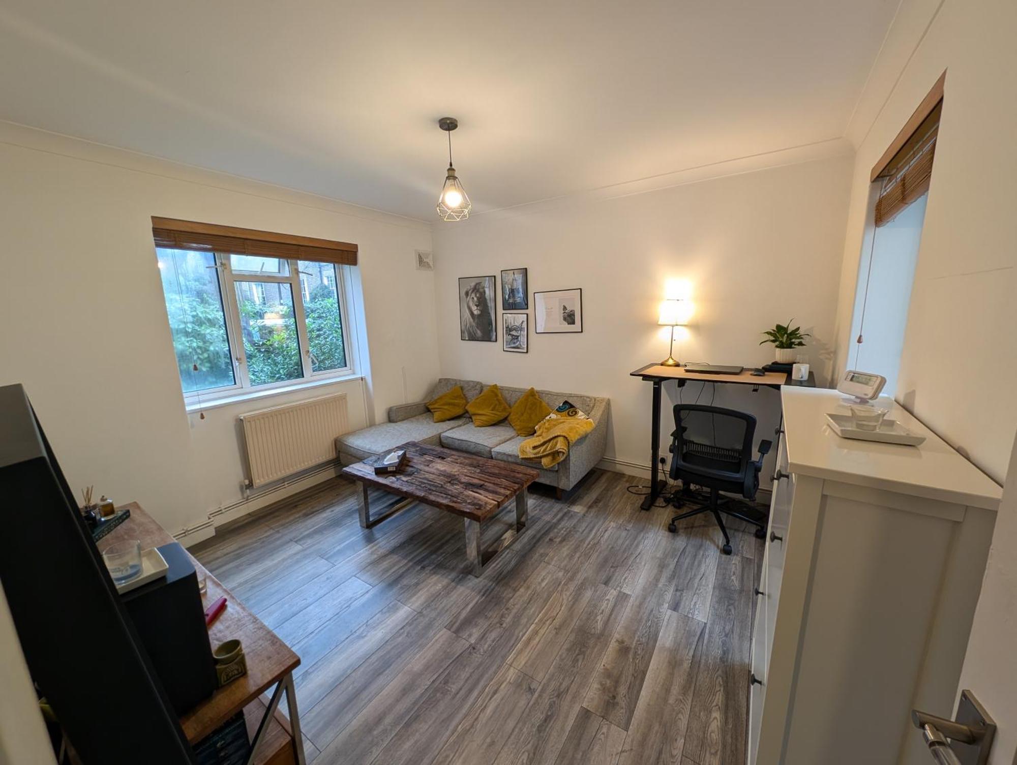 Stylish And Well Equipped Flat In Stockwell Apartment Londra Exterior foto